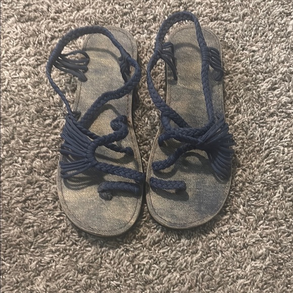 PLAKA BUNDLE Chic Women's Sandals with Braided Straps - Picture 6 of 10